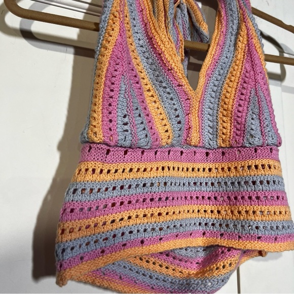NWT Hollister Halter Crochet Top Summer Pink Orange Light Blue Size Small - Picture 2 of 7